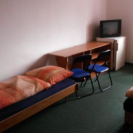 Hostel Karin Острава Экстерьер фото