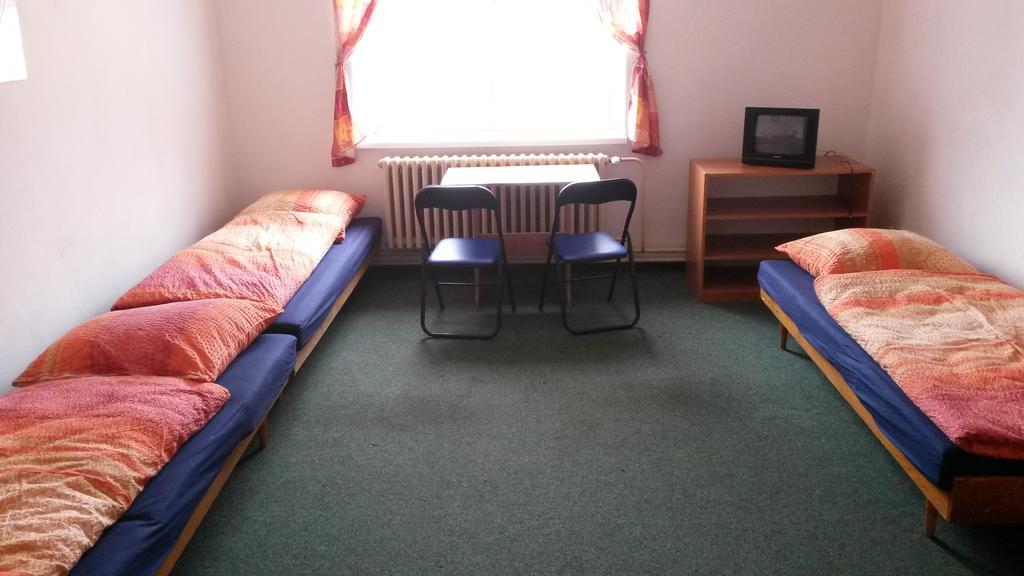 Hostel Karin Острава Экстерьер фото